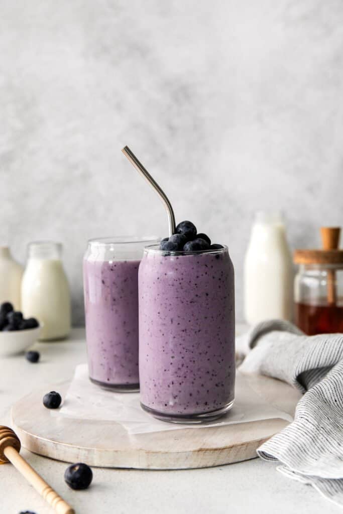 Smoothie de Banana com Blueberry  Proteico e Probiótico