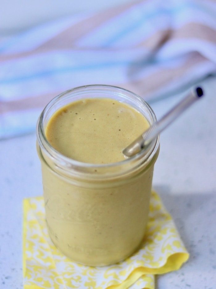 Smoothie Vegano de Coco, Banana e Matcha Fácil e Rápido