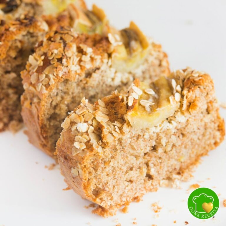 Bolo Fit de Banana com Aveia: Saudável e Sem Açúcar.