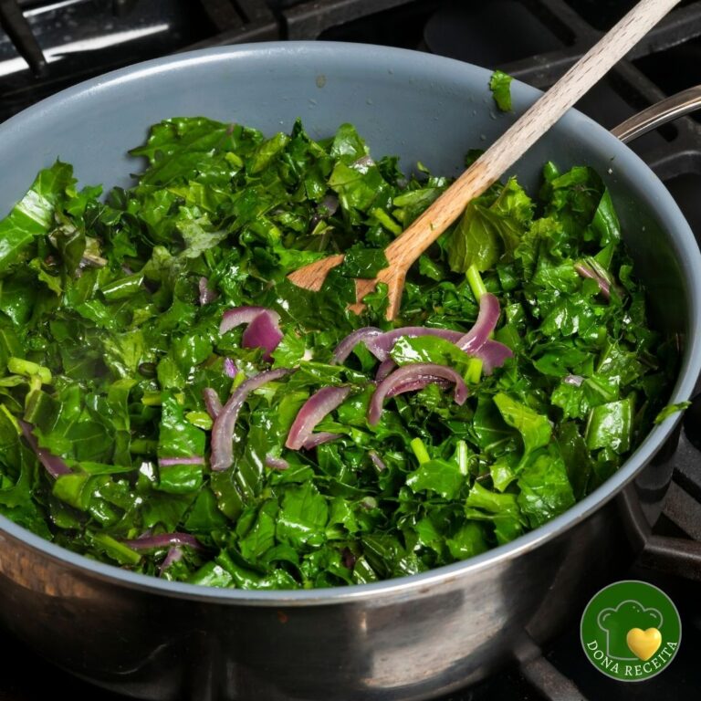 10 benefícios da couve e como consumir (com receitas saudáveis)