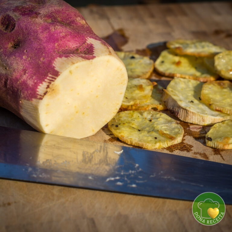 Descubra como a dieta da batata-doce pode ajudar no emagrecimento saudável com receitas práticas e benefícios para sua saúde.