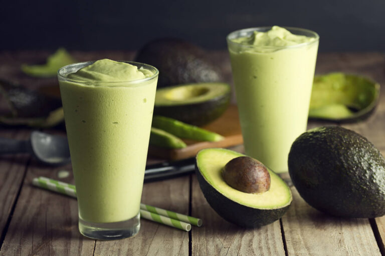 Shake de Abacate com Limão e Chia – Gordura boa que ajuda a secar